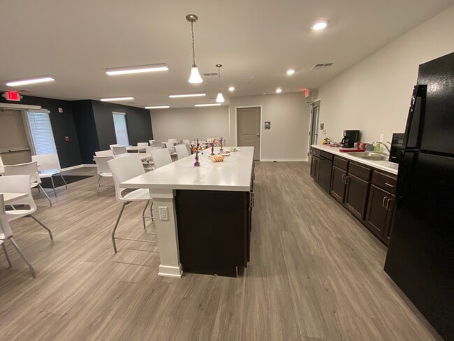 Building Photo - Keokuk Family Flats