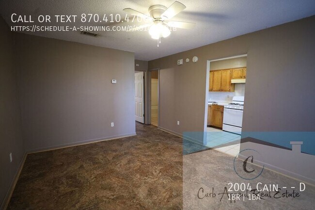 Building Photo - Move in special $500!! Recently renovated ...