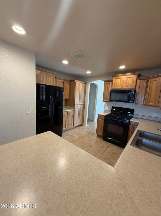 Building Photo - 4662 Redwood St