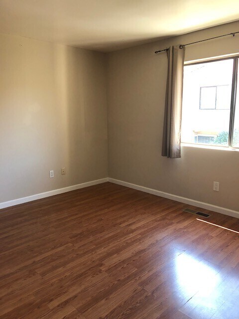 Building Photo - 2557 Vallejo St