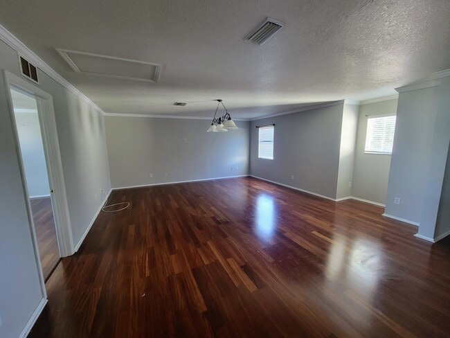 Building Photo - Sonnet Glen