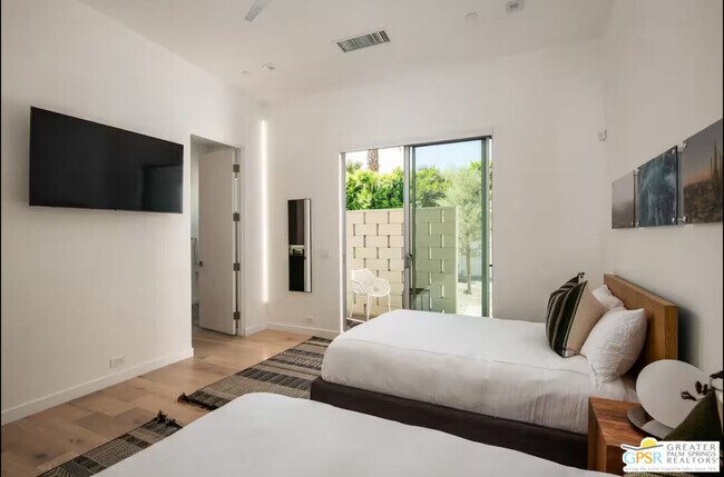 Building Photo - 80883 Elemento Ln