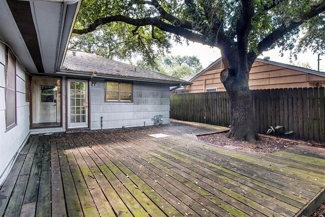 Building Photo - 5538 Pagewood Ln