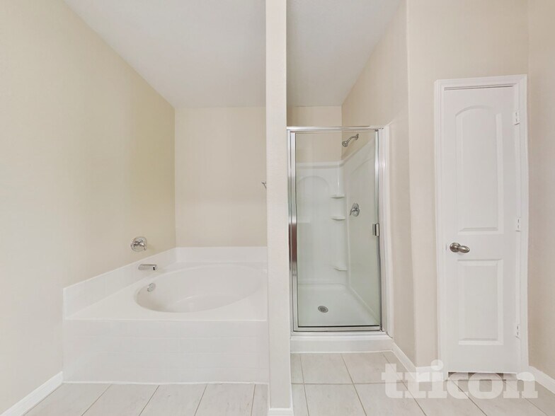 Building Photo - 692 Totem Trail Dr