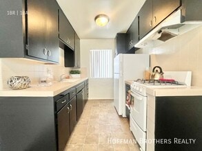 Building Photo - 11275 Huston St