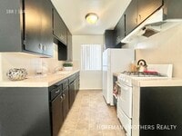 Building Photo - 11275 Huston St