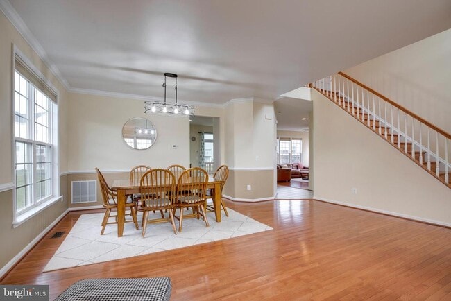 Building Photo - 7536 San Diego Ct