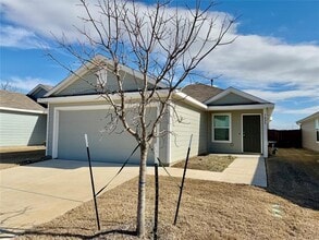 Building Photo - 7024 Lantana Dr