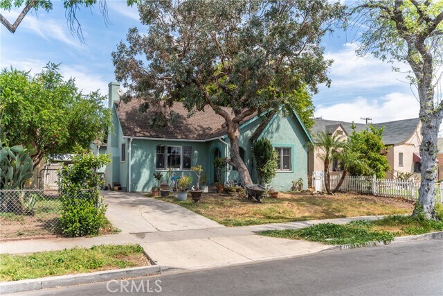 Building Photo - 615 E Bishop St