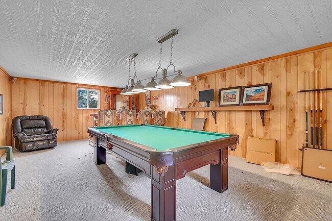 Building Photo - 12 minutes from downtown Bailey on a large wooded, private lot