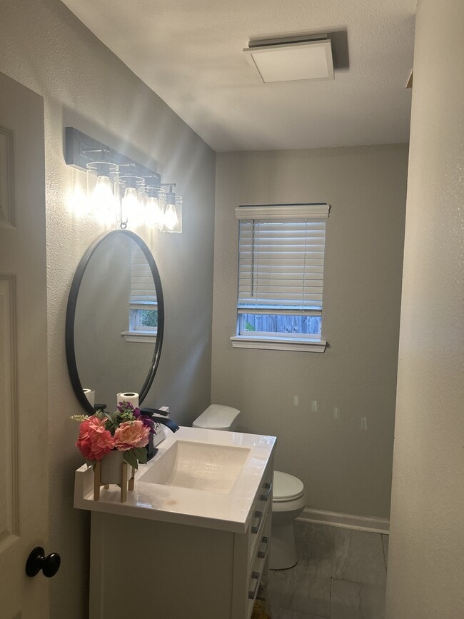 Building Photo - 1610 14th St