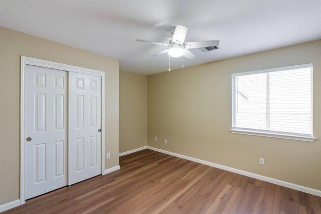 Building Photo - 14609 Ballycastle Trail