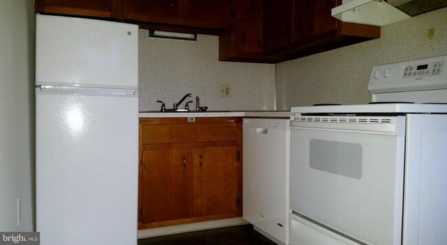 Building Photo - 14 Orchard Hills Dr