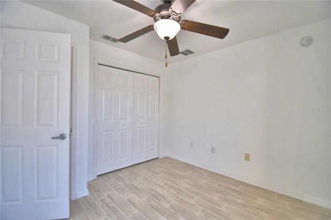 Building Photo - 4970 Mandolin Ct