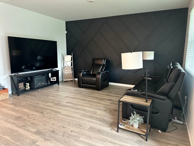 Building Photo - 6019 Hunters Village Dr