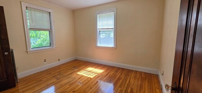 Building Photo - 109 Green Hill Pkwy