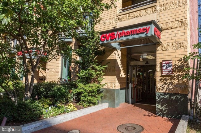Building Photo - For Lease: A Luxury Penthouse Condominium ...