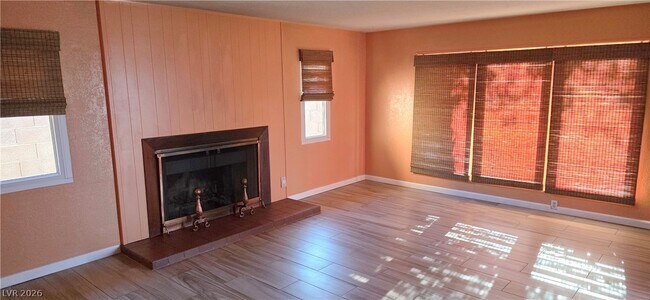 Building Photo - 1308 Winwood St