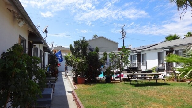 Building Photo - 1765 Obispo Ave