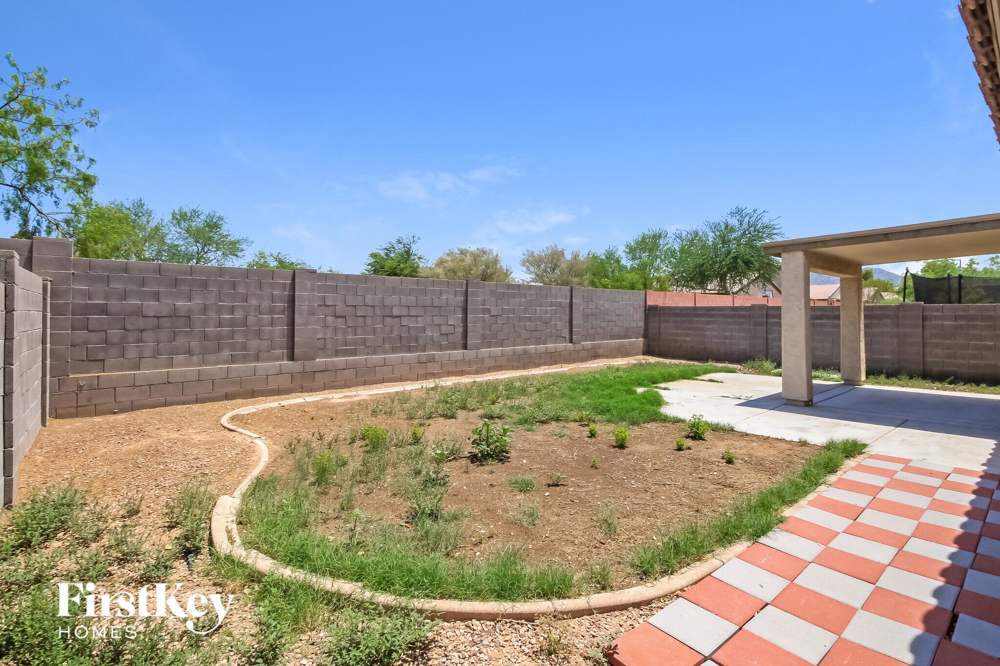 Building Photo - 7023 S 38th Dr