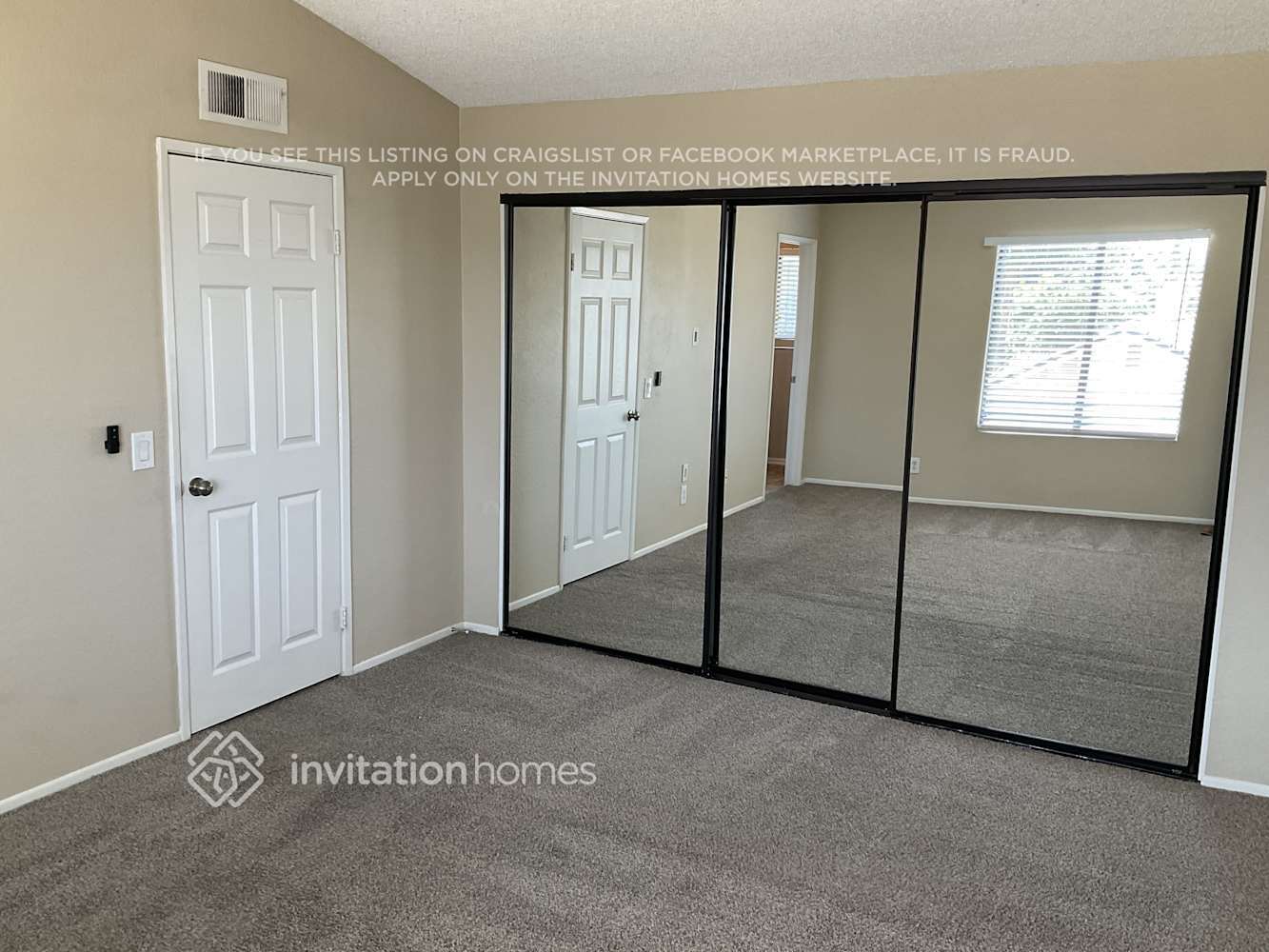 Building Photo - 25983 Whispering Wind Ct