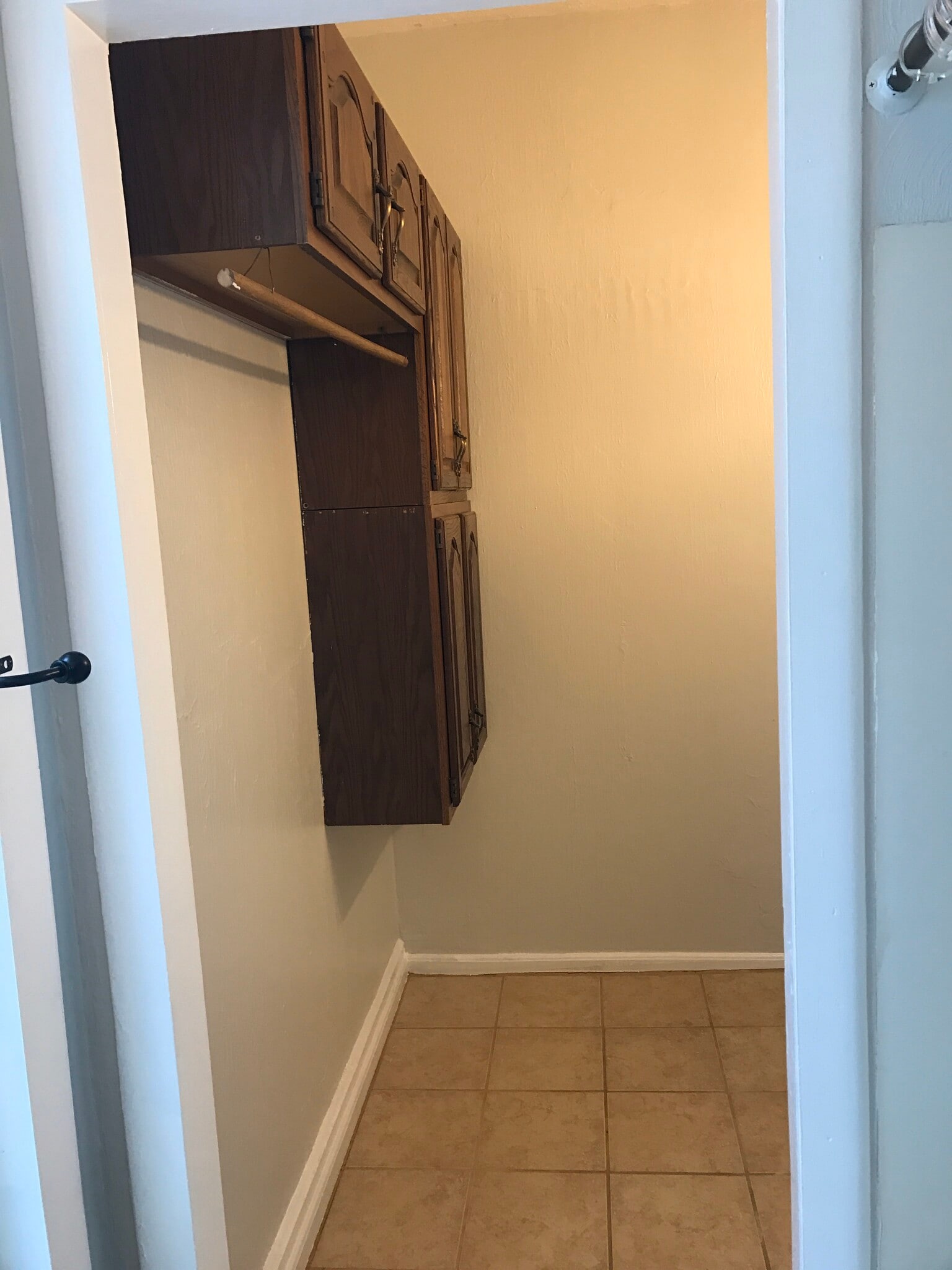 Building Photo - 213 Burns Ave