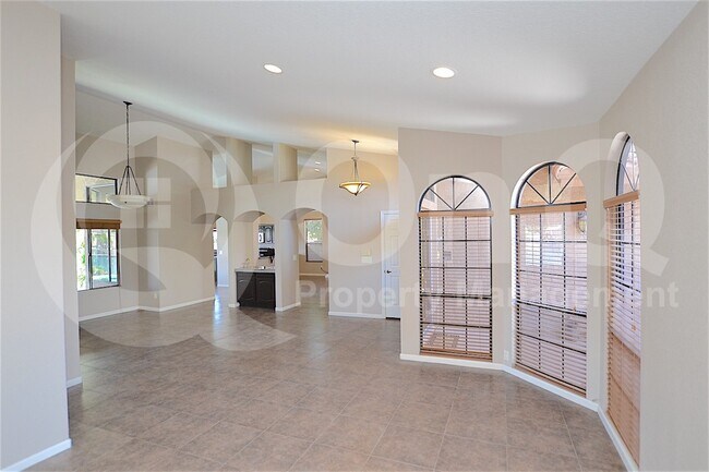 Building Photo - 510 S Lagoon Dr