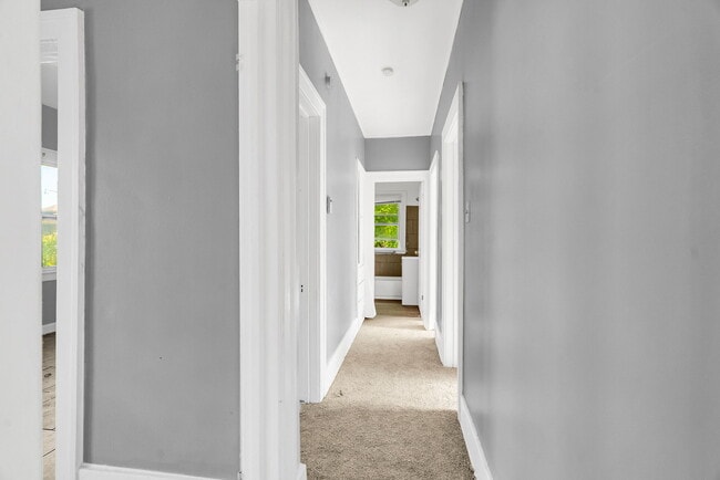 Building Photo - 5061 Dailey Ave