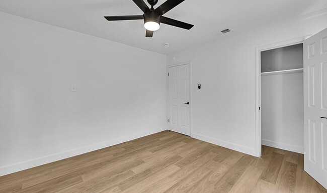 Building Photo - Beautifully maintained 2-bedroom, 1-bathroom house in Waco