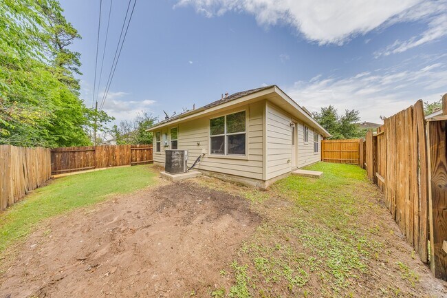 Building Photo - 2515 Cypress Island Dr