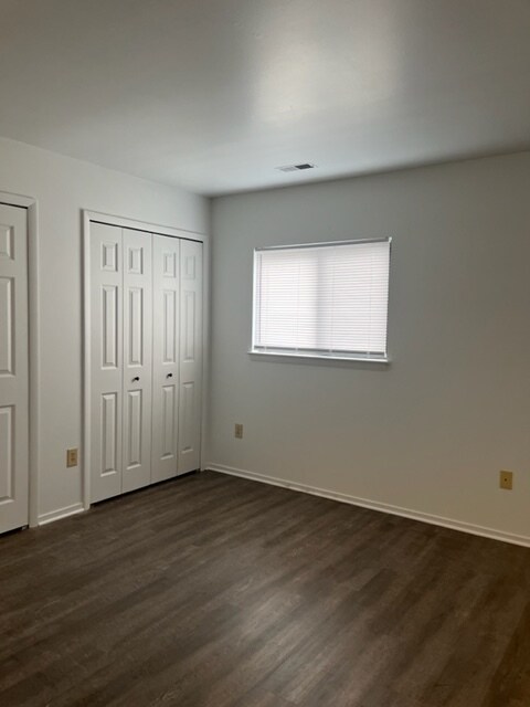 Building Photo - 34910 Hamilton Dr