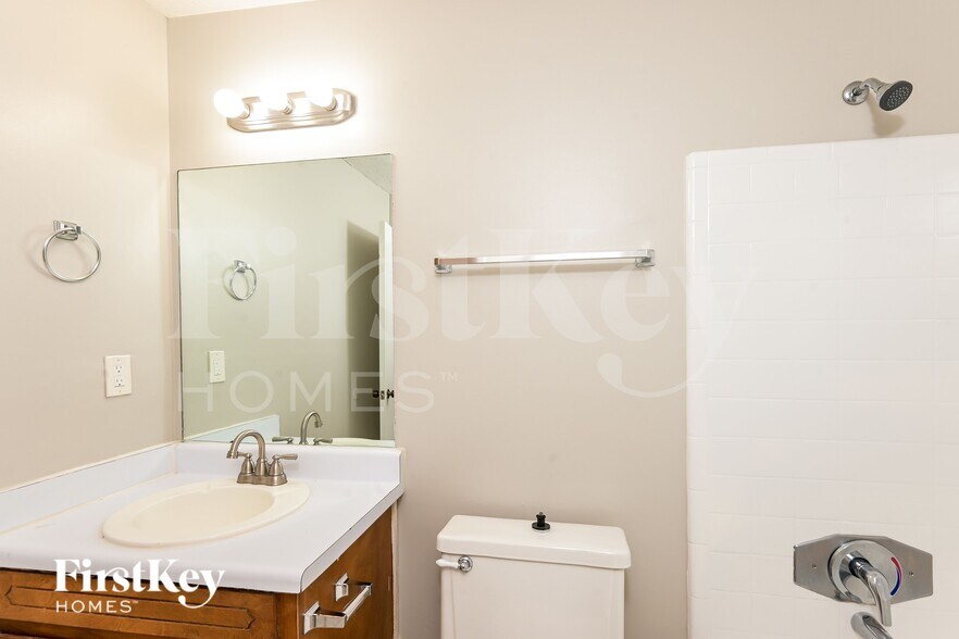 Building Photo - 3345 Newcastle Way