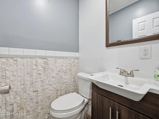 Building Photo - 109 Stillbrook Ct