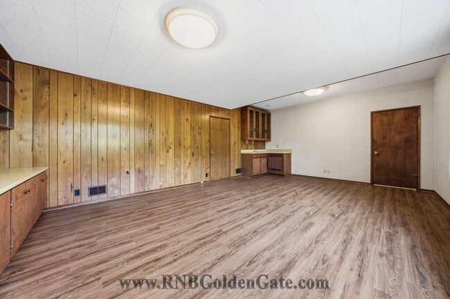 Building Photo - Gorgeous home with spacious yard in Kentfield for rent!