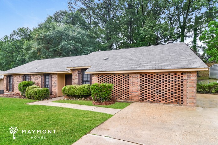 Building Photo - 3722 Woodhill Rd