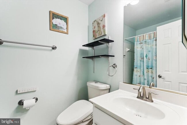 Building Photo - 3814 Woodlawn Ct