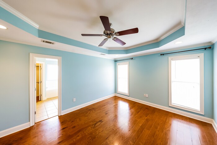 Building Photo - 403 Knights Cove W