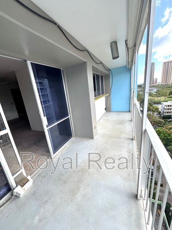 Building Photo - 439 Keoniana St