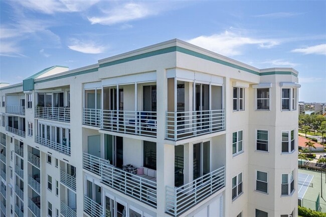 Building Photo - 7963 Sailboat Key Blvd S
