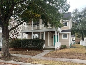 Building Photo - Bluffton Park House