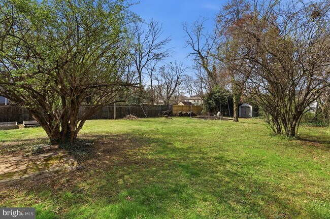 Building Photo - 3718 Farr Ave