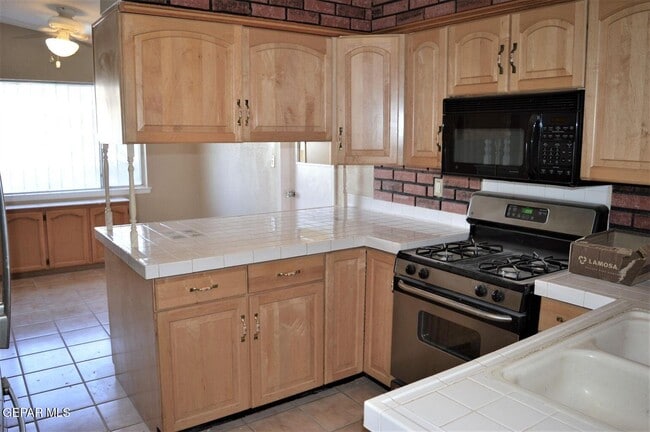 Building Photo - 10416 Lambda Dr