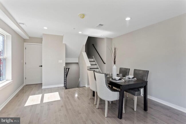 Building Photo - 1412 S 22nd St