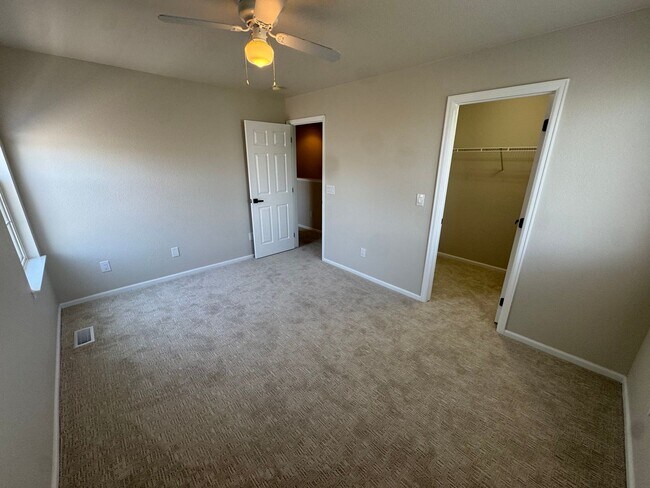 Building Photo - Completely Remodeled Home in Englewood