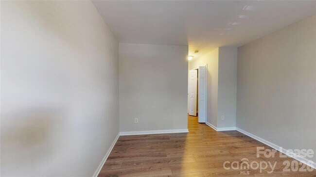 Building Photo - 10131 Ballyclare Ct