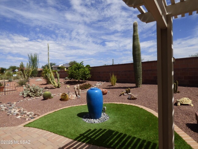 Building Photo - 14274 N Trade Winds Way