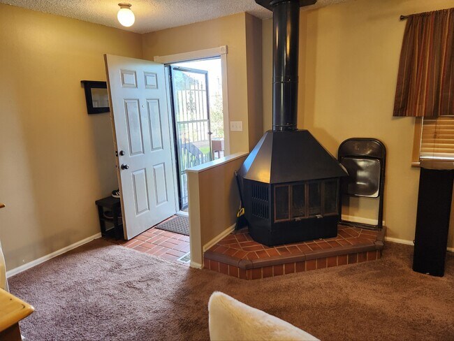 Building Photo - 5502 Dunbar Ct