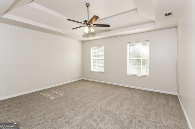 Building Photo - 1399 Crestlake Ct
