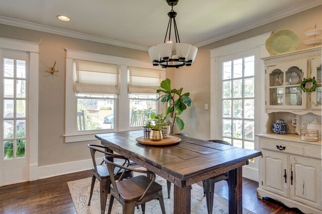 Building Photo - Beautiful Cleveland Park Bungalow, just 2 ...