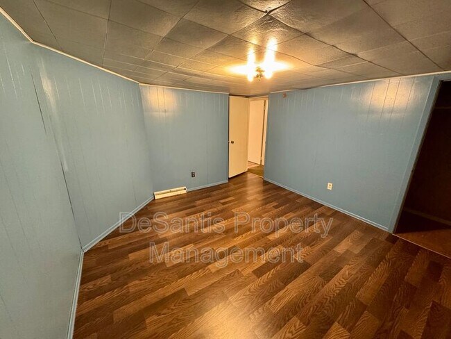 Building Photo - 474 Spang Ave